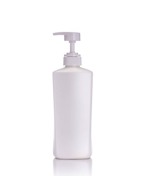 istock Blank white pump plastic bottle used for shampoo or soap. Studio shot isolated on white 918757784