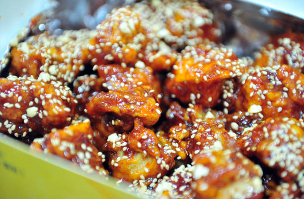 istock Sweet and sour chicken 918796058