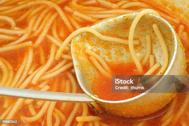 トマトスープクローズアップ - トマトスープのストックフォトや画像を多数ご用意 - トマトスープ, パスタ, お玉