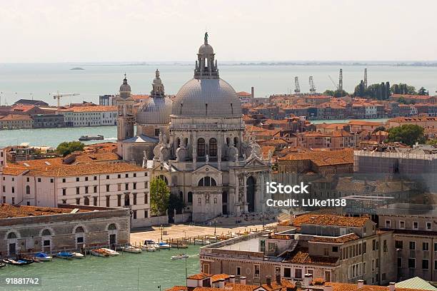 Di Santa Maria Della Salute - Fotografie stock e altre immagini di Basilica di Santa Maria della Salute - Basilica di Santa Maria della Salute, Braccio di mare, Canal Grande - Venezia