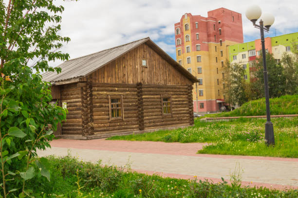 istock Wooden house 918832380