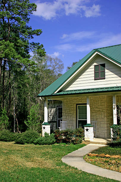 istock Home with stars on porch post. 91883392
