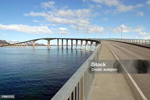 Brücke Am Meer Stockfoto und mehr Bilder von Auto - Auto, Blau, Brücke