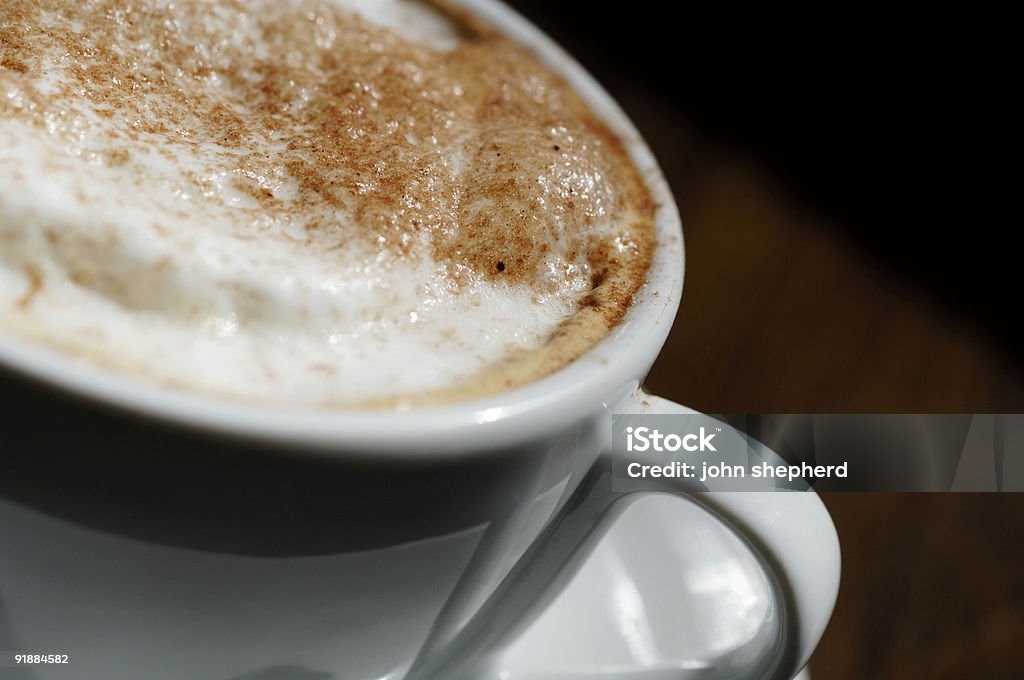 cappuccino mousse Mousse de lait dans une tasse de café - Photo de Boisson libre de droits