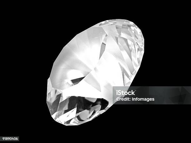 Белыми Бриллиантами Crystal Спереди — стоковые фотографии и другие картинки Алмаз - Алмаз, Блестящий, Близость