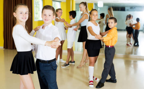 istock Children studying of partner dance 918918610