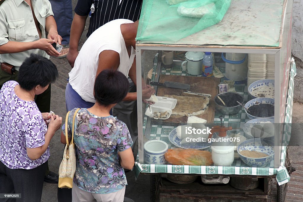 Kuchnia azjatycka zakupy na ulicy - Zbiór zdjęć royalty-free (Azja)