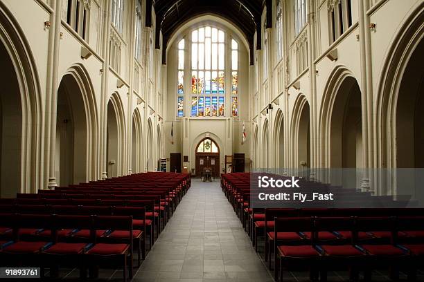 Foto de Igreja De Interior e mais fotos de stock de Arco - Característica arquitetônica - Arco - Característica arquitetônica, Asilo de Pobres, Assento