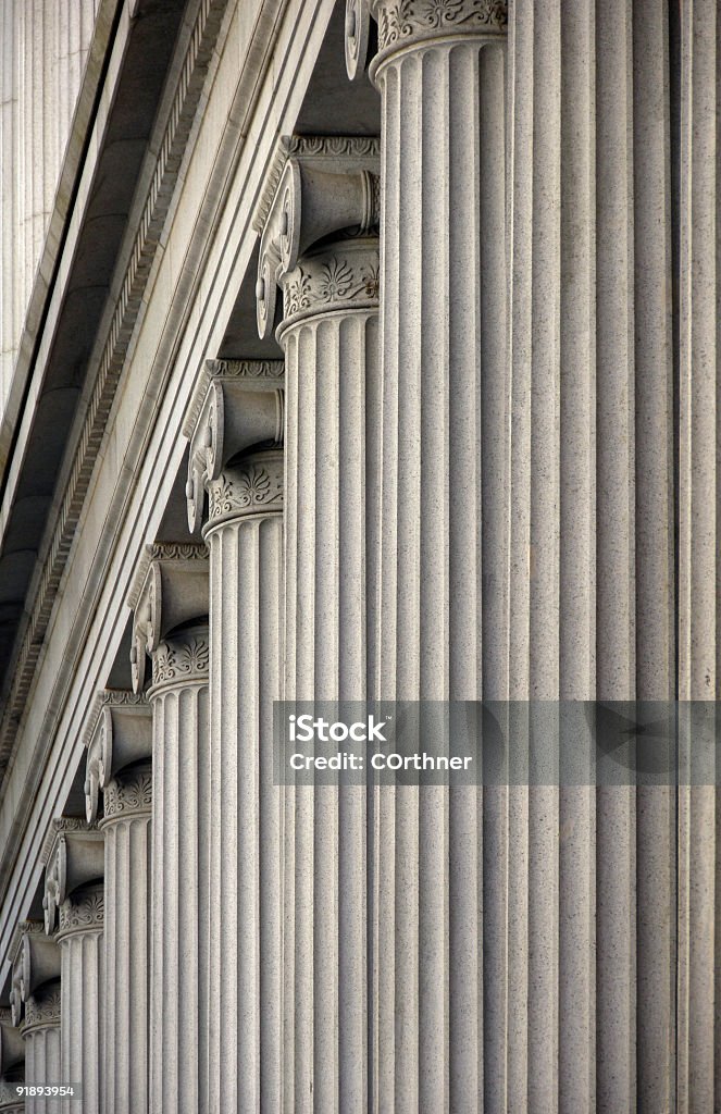 Elaborado columnas de piedra - Foto de stock de Columna arquitectónica libre de derechos