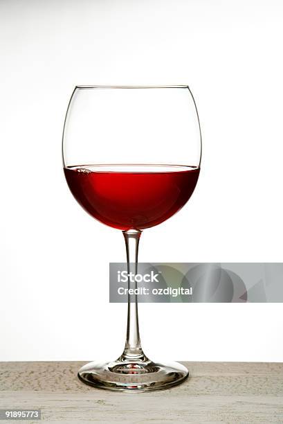 Red Wein Stockfoto und mehr Bilder von Wein - Wein, Einen Toast ausbringen, Farbbild