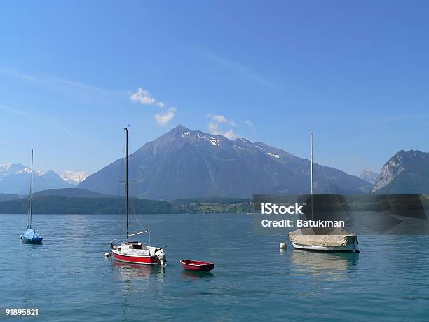 Interlaken - Fotografias de stock e mais imagens de Ao Ar Livre - Ao Ar Livre, Azul, Cor verde