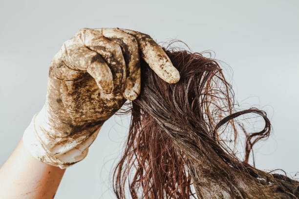 istock Home made hair Treatment with mud 919017568