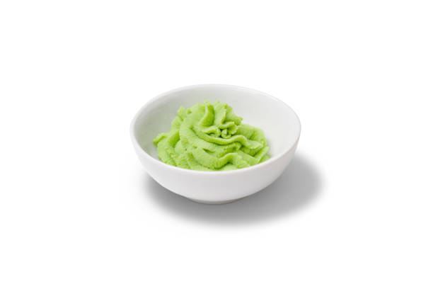 와 사비 스시와 롤에 대 한 화이트 배경 - wasabi 뉴스 사진 이미지