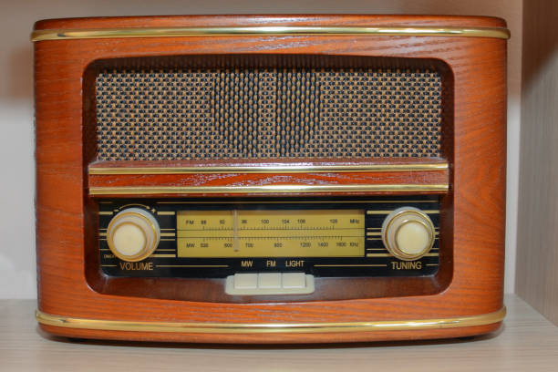istock Wooden retro radio 919377014