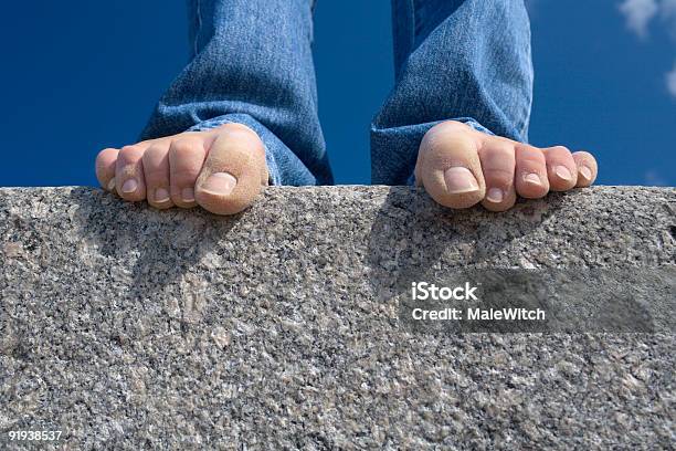 Foto de Stone Segure 1 e mais fotos de stock de Abraçar - Abraçar, Adulto, Azul