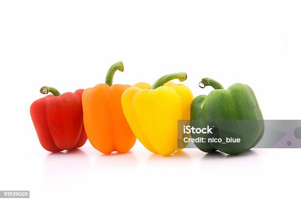 Farbige Paprika Stockfoto und mehr Bilder von Gelb - Gelb, Grüne Paprika, Orange - Farbe