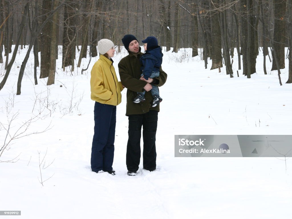 Famille à pied - Photo de Adulte libre de droits