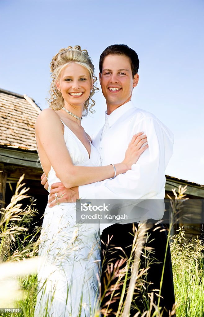 Sposa e lo sposo - Foto stock royalty-free di Abbigliamento formale