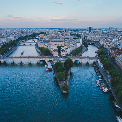 Square du Vert-Galant Seine river sunset aerial