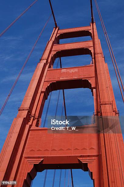 Puente Golden Gate Foto de stock y más banco de imágenes de Aire libre - Aire libre, Autopista, Azul