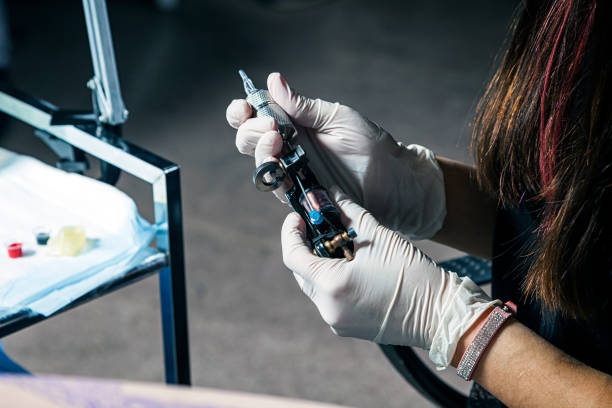 istock Professional tattoo artist 919499674