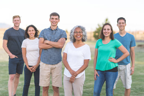 istock Family Photo Outside! 919557918