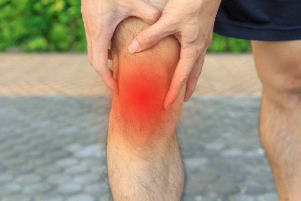 istock The man has pain at knee 919666504
