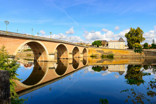 istock Medieval town Bergerac on the Dordogne River 919669586