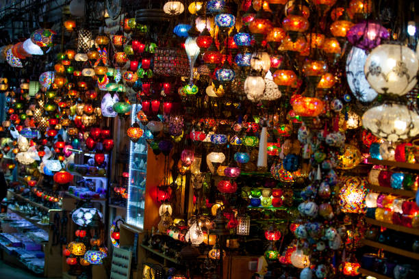 istock Souvenir shop in Istanbul - lamb 919911652