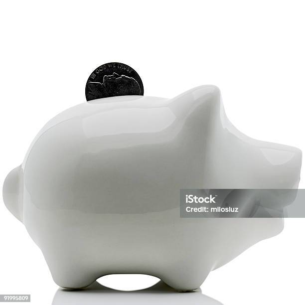 Foto de Banco e mais fotos de stock de Branco - Branco, Cofre de porquinho, Cofre para moedas