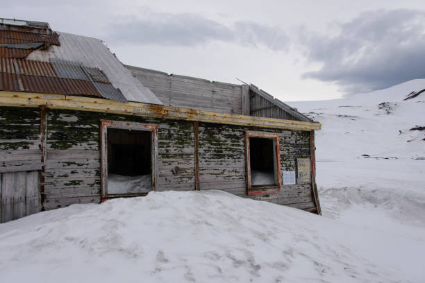 istock Old whaling station on Deception island 919960358