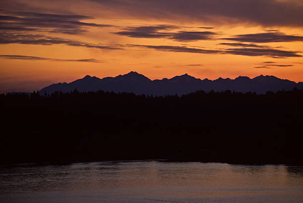 istock Sunset Over the Olympic Mountains 92002260