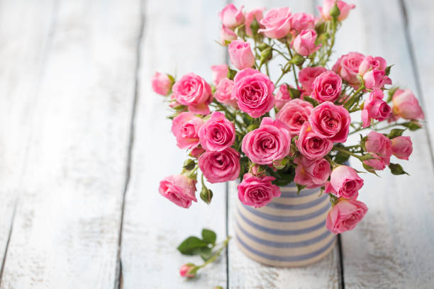 istock Rose flowers in vase. Beautiful romantic bouquet. Copy space 920024486