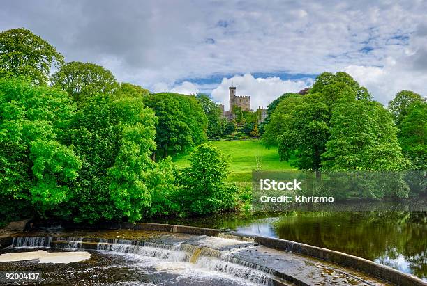 Foto de Hornby Castelo E Do Rio e mais fotos de stock de Castelo - Castelo, Lancashire, Paisagem - Cena Não-urbana