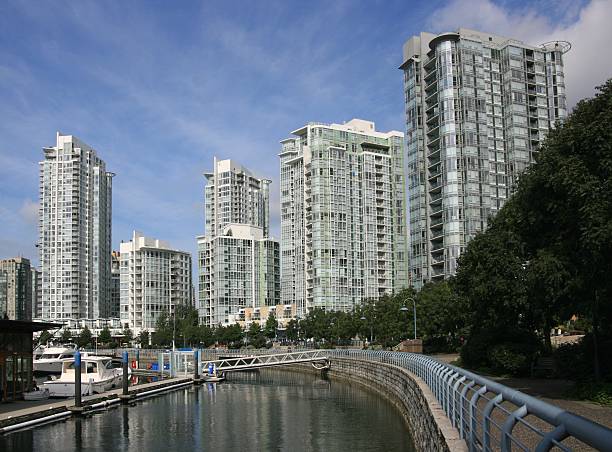 istock Sea Wall at Yaletown 92004343