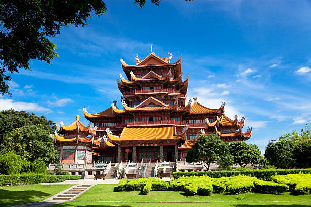 tempel von der xichan tempel in fuzhou, china - wat blue ancient old stock-fotos und bilder