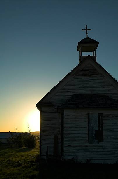 opuszczony church - steeple outdoors vertical alberta zdjęcia i obrazy z banku zdjęć