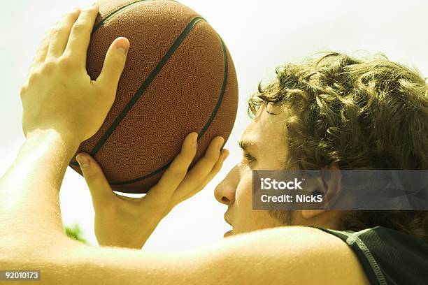 Abfeuern Stockfoto und mehr Bilder von Aktivitäten und Sport - Aktivitäten und Sport, Ausrüstung und Geräte, Basketball