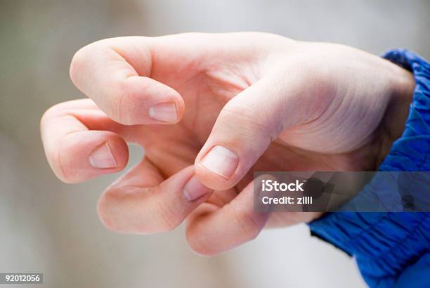 Bent Finger Stockfoto und mehr Bilder von Epilepsie - Epilepsie, Blau, Farbbild