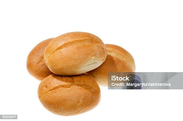 Brot Essen Auf Weiß Stockfoto und mehr Bilder von Brötchen - Brötchen, Warmes Abendessen, Süßes Brötchen