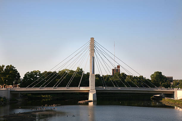 Moderno puente - foto de stock