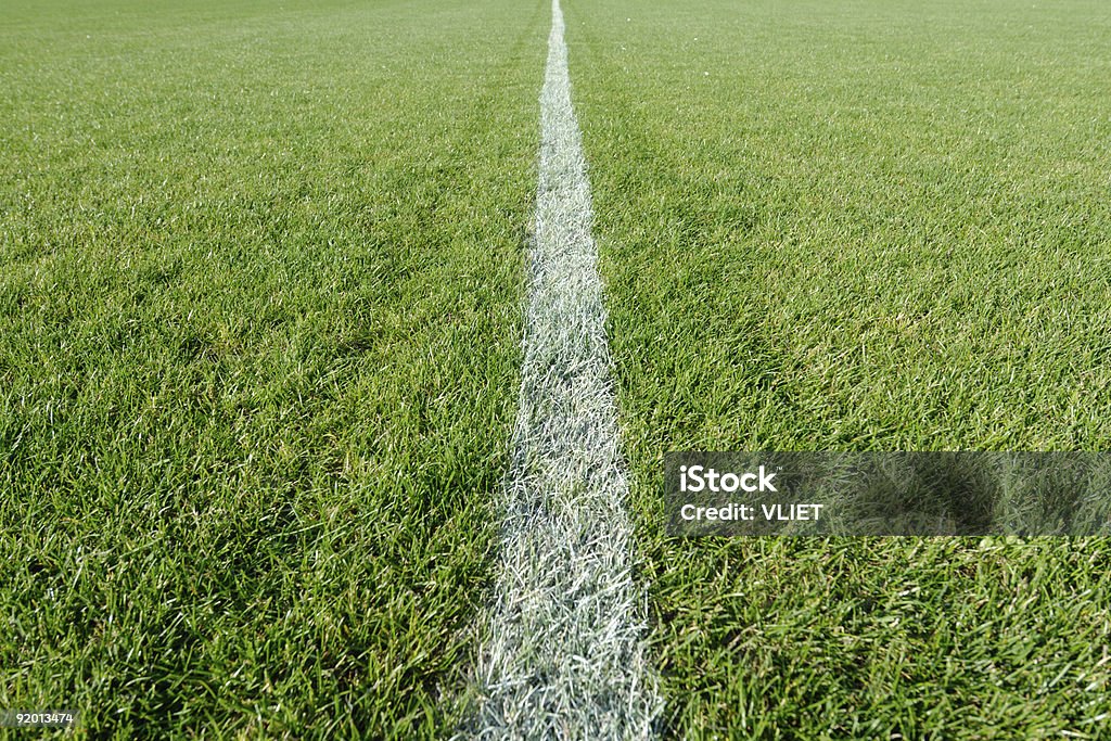 ホワイトのライン、サッカー場 - サッカ�ーのロイヤリティフリーストックフォト