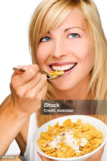 Muesli - Fotografias de stock e mais imagens de Adulto - Adulto, Alimentação Saudável, Bebida