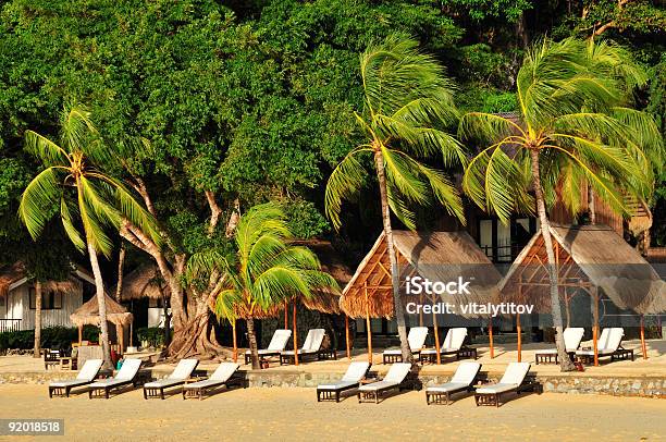 Photo libre de droit de Luxe Exotique Sur La Plage banque d'images et plus d'images libres de droit de Asie - Asie, Boracay, Cabane - Structure bâtie