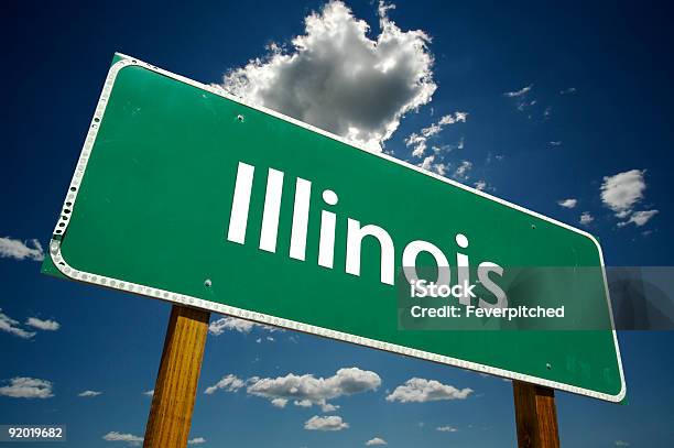 Illinois Znak Drogowy - zdjęcia stockowe i więcej obrazów Bez ludzi - Bez ludzi, Chmura, Fotografika