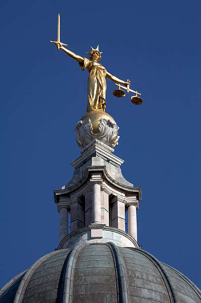 estátua da justiça - statue of justice symbol justice law imagens e fotografias de stock