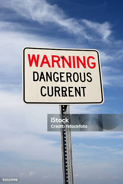 Warnung Gefährliches Aktuellen Stockfoto und mehr Bilder von Bedrohung - Bedrohung, Mühelosigkeit, Angst