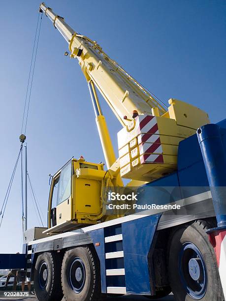 Autocrane - zdjęcia stockowe i więcej obrazów Bez ludzi - Bez ludzi, Ciężarówka, Ciężki