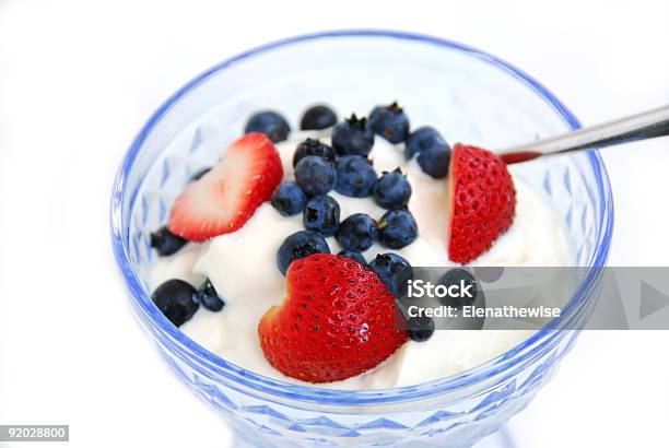 Foto de Iogurte e mais fotos de stock de Alimentação Não-saudável - Alimentação Não-saudável, Alimentação Saudável, Almoço
