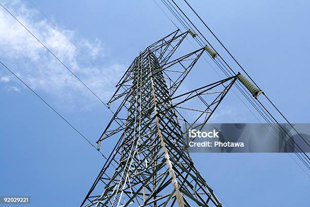 Tower Of Energii - zdjęcia stockowe i więcej obrazów Linia - Linia, W rzędzie, Bez ludzi